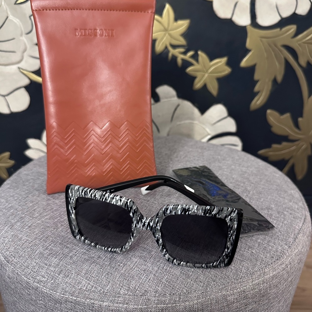 Missoni Designer Square Frame Sunglasses in Black and Silver Pattern